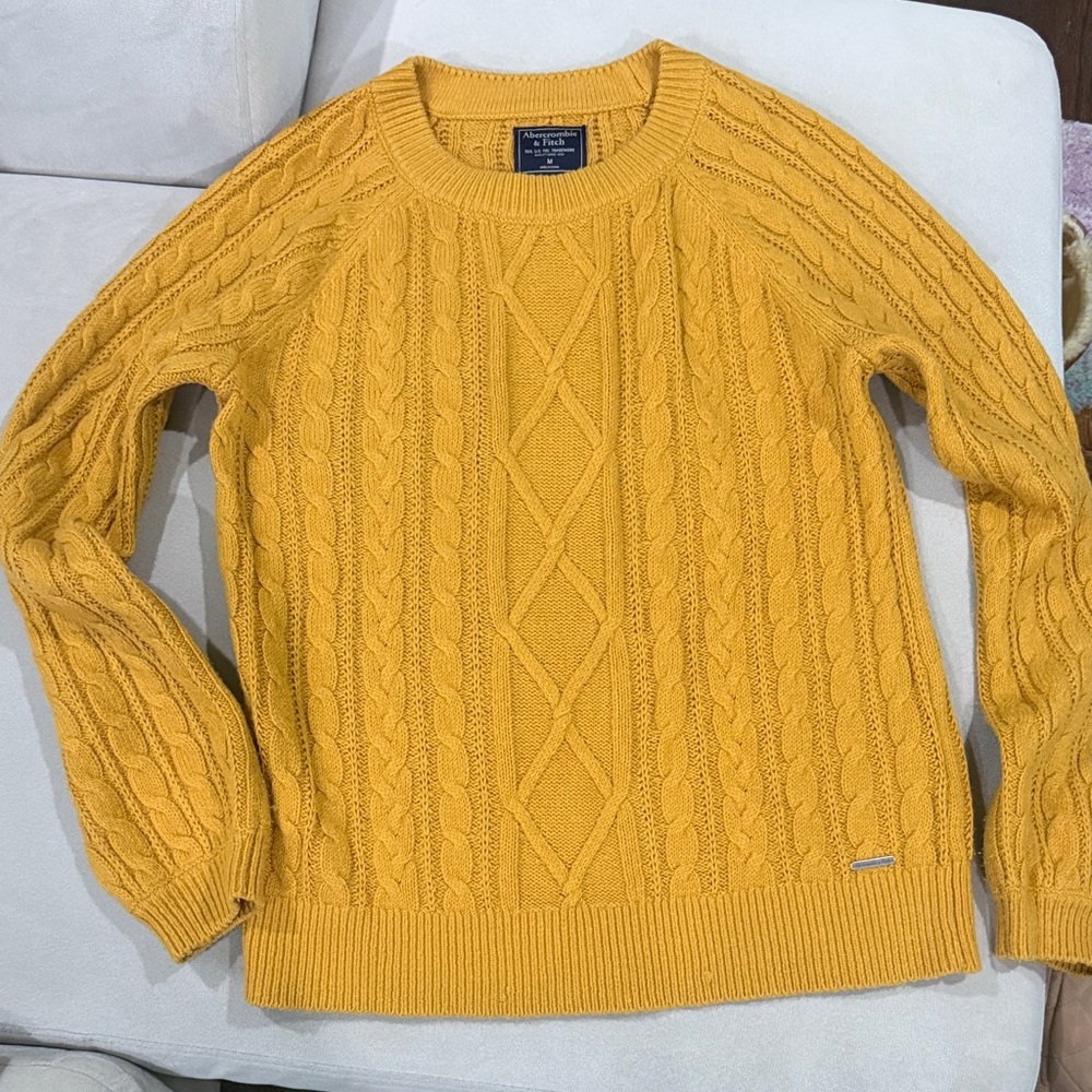 Abercrombie & Fitch Women’s Yellow Cable Knit Crewneck Sweater